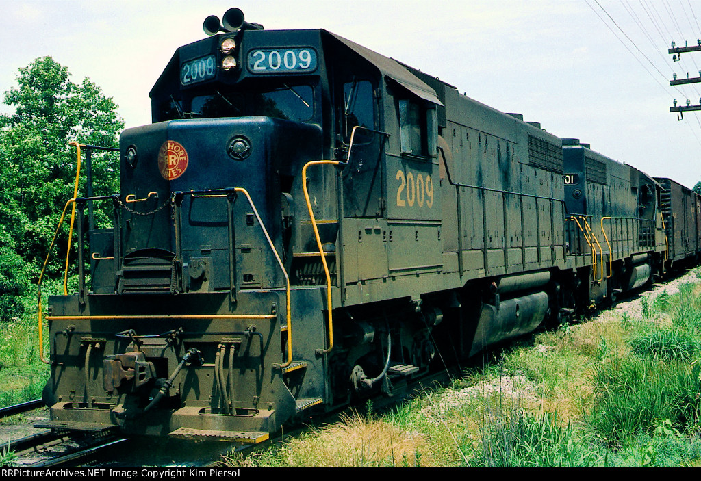 Pennsylvania Reading Seashore Lines GP38 #2009